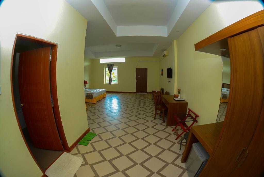 Hotel Ocean Blue Ngwesaung